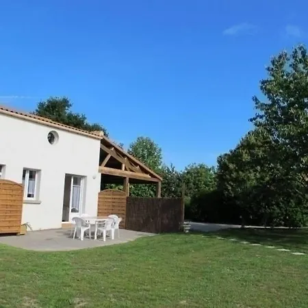 Rental Gite Lege